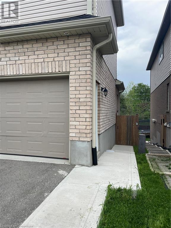 Building Photo - 2664 Asima Dr