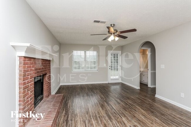 Foto del edificio - 874 Hampton Valley Ct