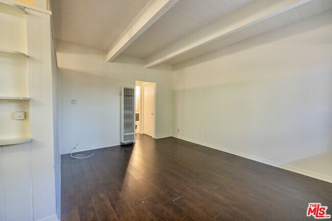Foto del edificio - 451 S Oakhurst Dr