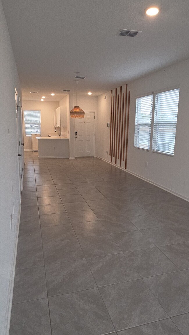 Foto del edificio - 56 Sage Br St