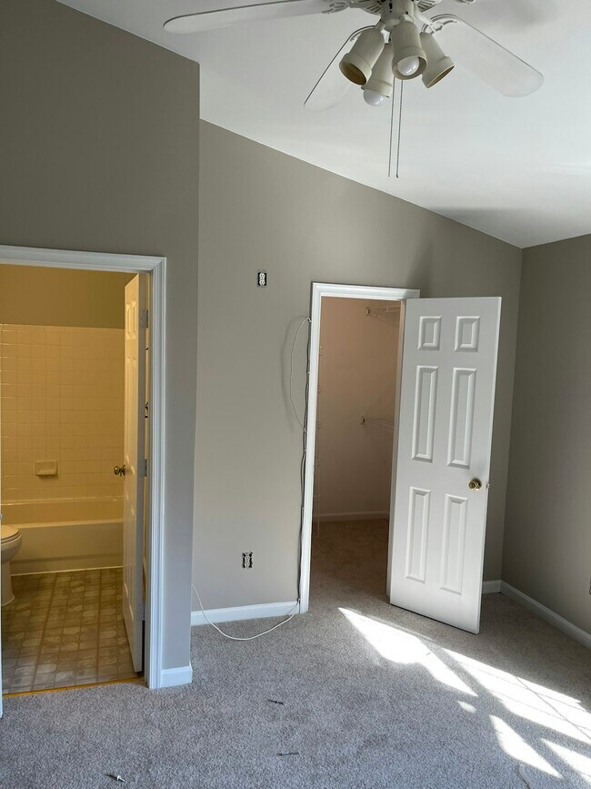 Foto del edificio - 16933 Toms River Loop