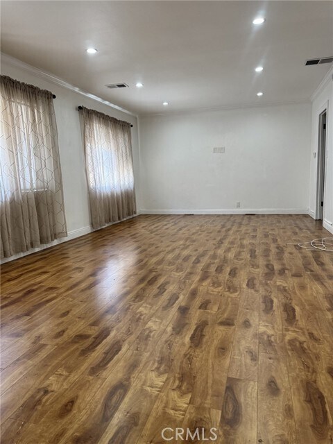 Foto del edificio - 614 E Acacia Ave
