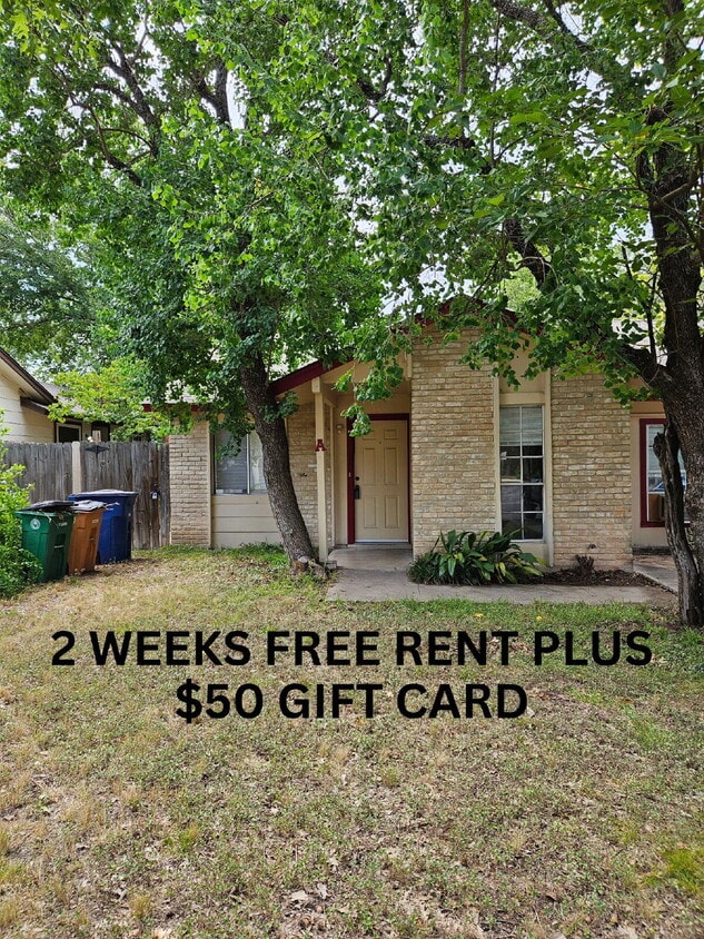 Primary Photo - 2 bed/1 bath duplex with flex room- 2 WEEK...