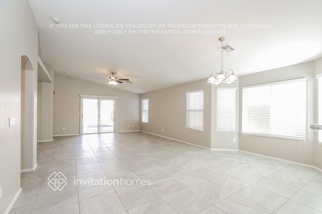 Foto del edificio - 9140 W Williams St