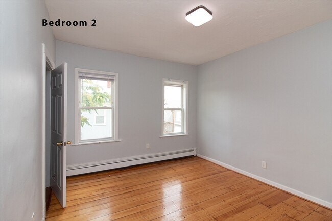 Building Photo - 212 Boylston St