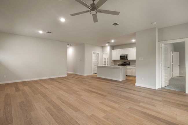Foto del edificio - 1010 Honeydew Ln