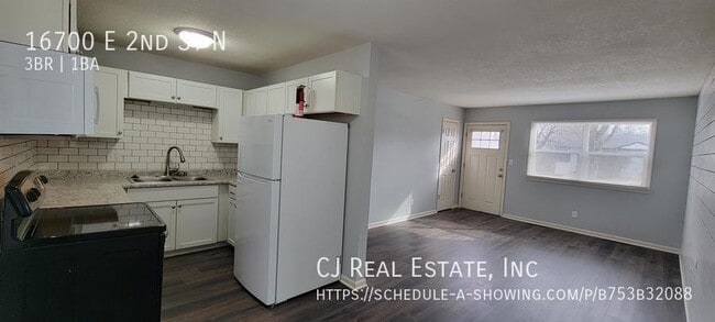 Foto del edificio - 16700 E 2 St N