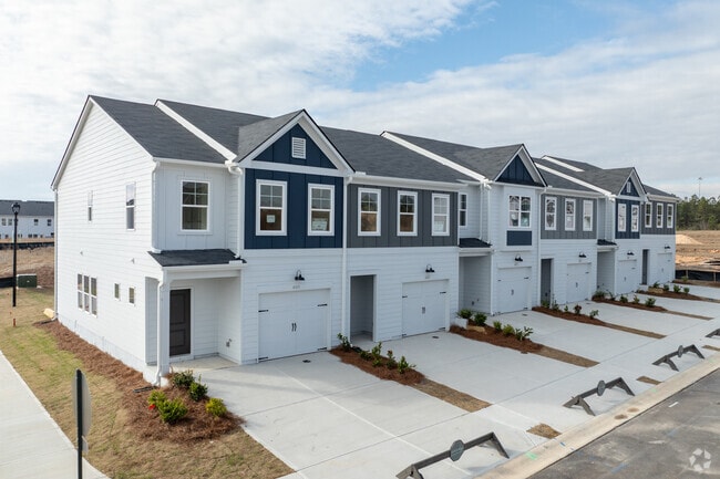 Building Photo - Highland Pointe by Rocklyn Homes