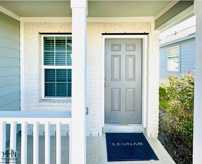 Foto del edificio - Charming 4-Bedroom Home in Knox Ridge – Sp...