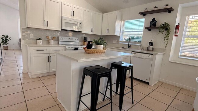 Foto del edificio - 605 Rochester Loop