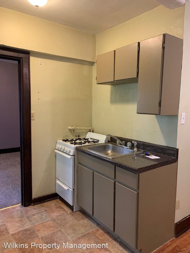 Building Photo - 1521 N Franklin Pl