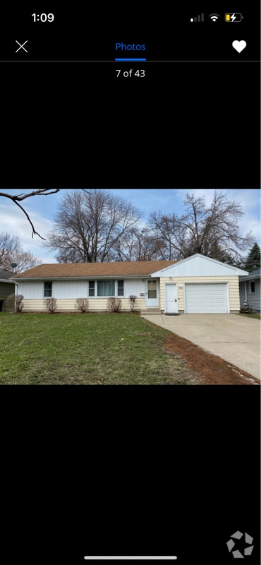 Building Photo - 914 Sommerville St S