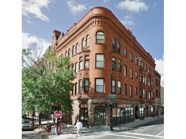 Foto principal - 2300 N Clark