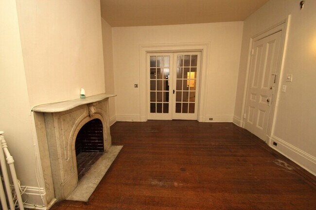 Foto del edificio - 912 St Paul St