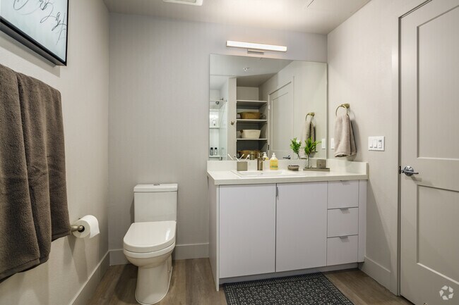 2BR, 2BA -951SF - Strada 1200