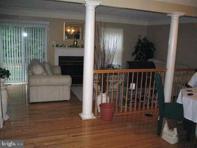 Building Photo - 411 Park Cove Dr
