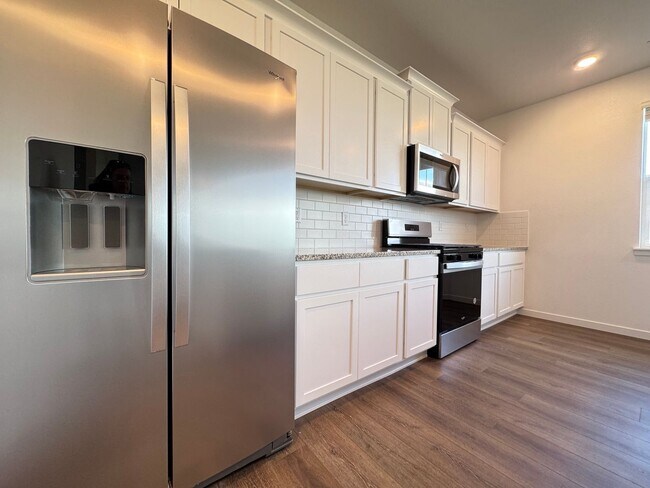Foto del edificio - Brand New, Beautiful House-Fort Collins/Wi...