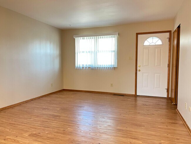 Building Photo - 1458 Norma Rd
