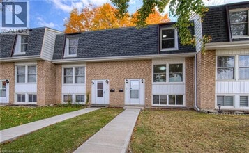 Building Photo - 206 Green Valley Dr