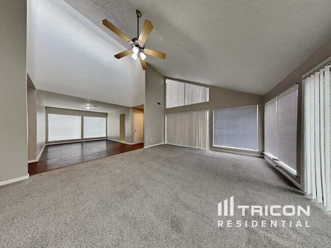 Foto del edificio - 11027 Bellbrook Dr