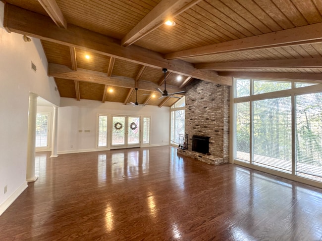 Foto del edificio - 1812 Seminole Rd