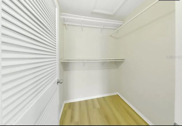 Foto del edificio - 2945 Grovewood Blvd