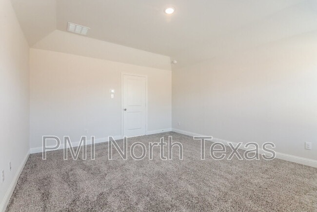 Building Photo - 2902 Cantoni Creek