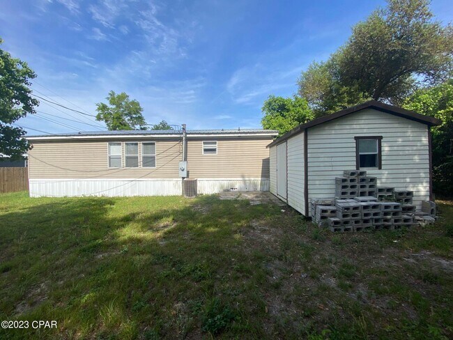 Foto del edificio - 9725 Bear St