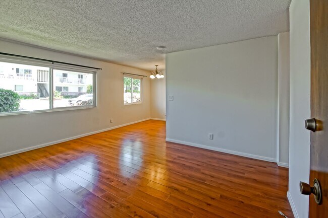 Foto del edificio - 25227 Bigelow Rd