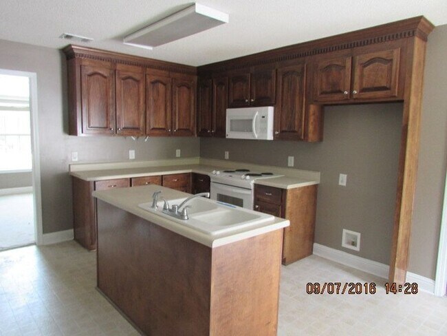 Building Photo - 224 Southern Ln