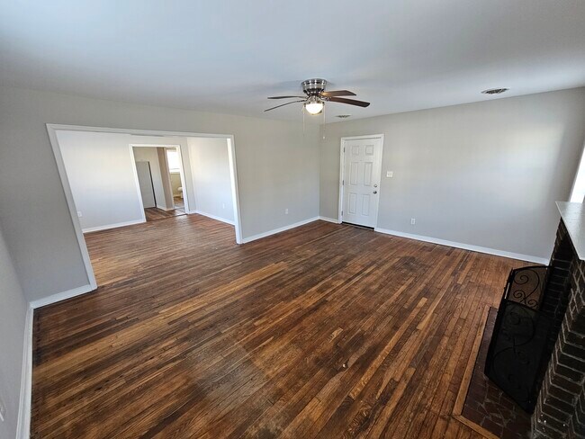 Foto del edificio - 103 Indiana Ln