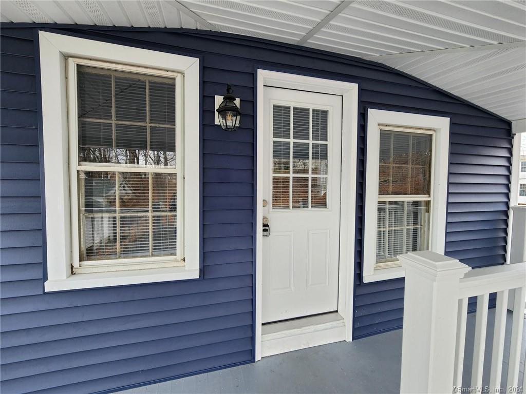 Primary Photo - 115 N Main St