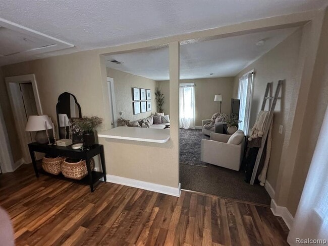 Foto del edificio - 71271 McVicar Rd