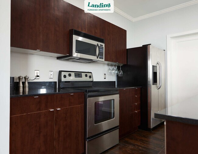 Foto del edificio - 5920 Fairdale Ln