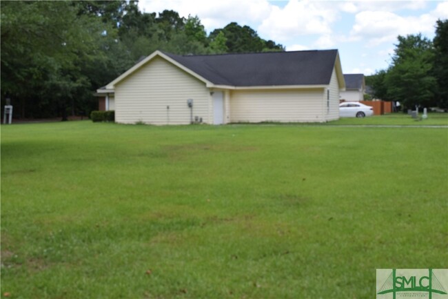 Building Photo - 102 Trellis Way
