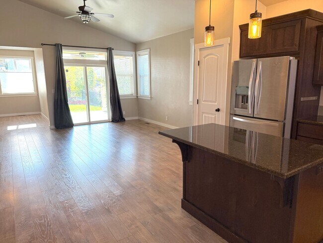 Building Photo - Beautiful Home in Avimor!