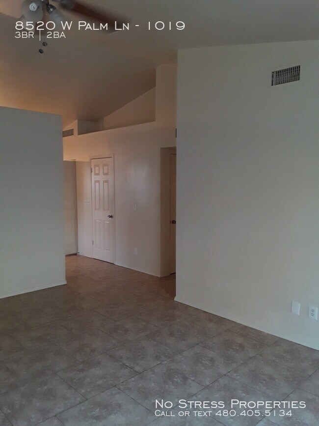 Foto del edificio - 8520 W Palm Ln