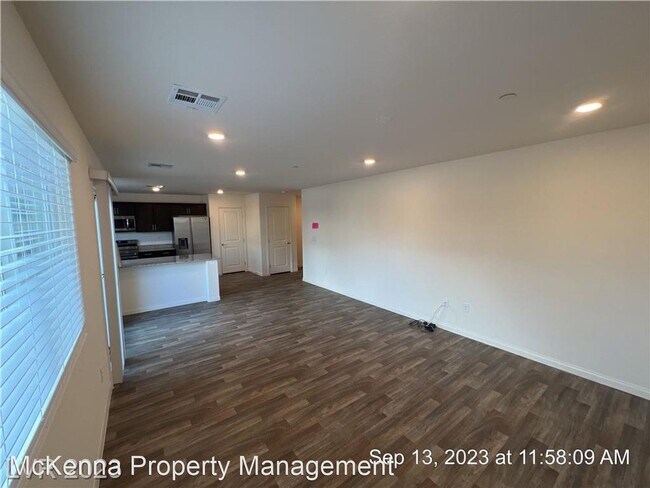 Foto del edificio - 3 br, 2.5 bath House - 2750 Frosted Teal Ave