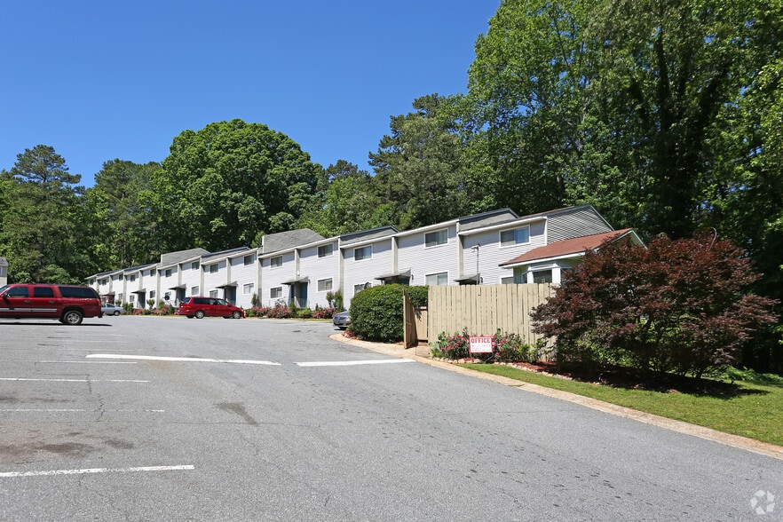 Pinehurst Apartments
