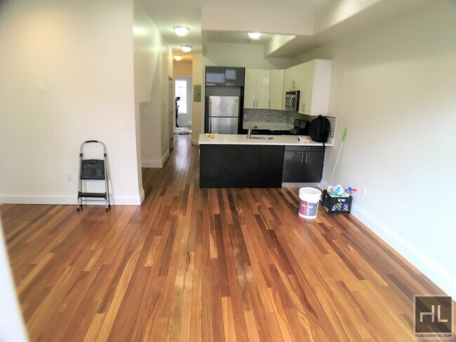 Building Photo - 1185 Fulton St