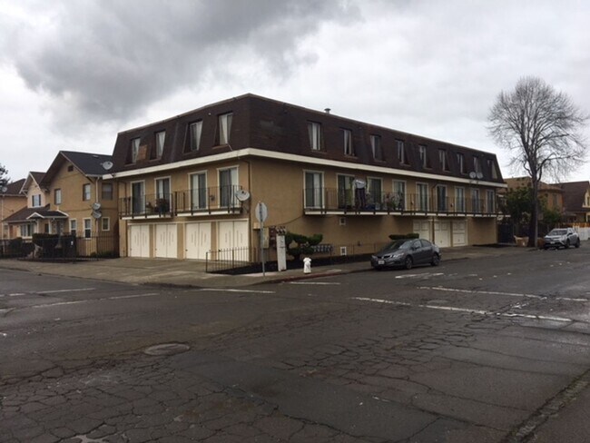 Foto del edificio - 541 Nevin Ave