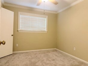 Building Photo - 11318 Briar Forest Dr