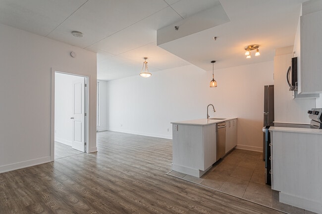 Building Photo - Faubourg Lacordaire