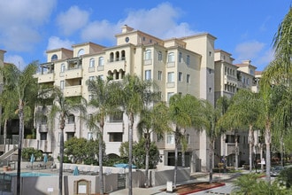 Building Photo - La Jolla Crossroads Apartments