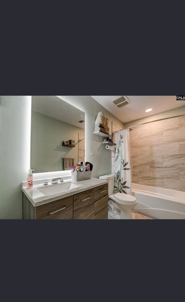 Foto del edificio - 177 Lionsgate Dr