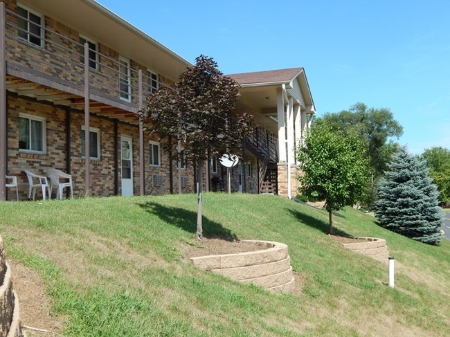 Building Photo - The Overlook