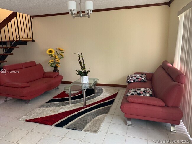 Building Photo - 1071 SW 124th Ct 1-1 Miami Fl 33184