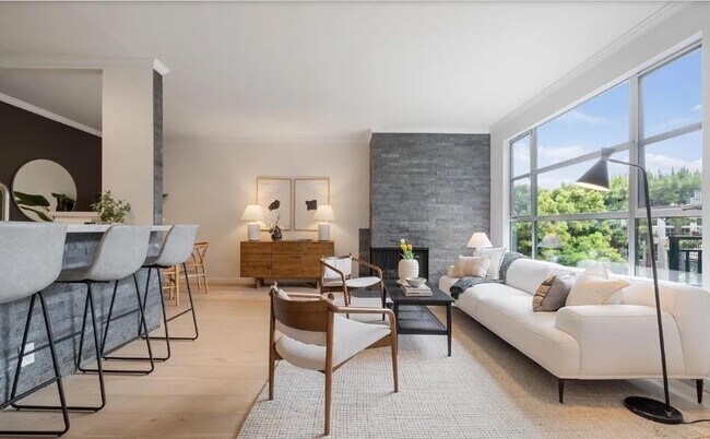 Building Photo - 1440 Broadway