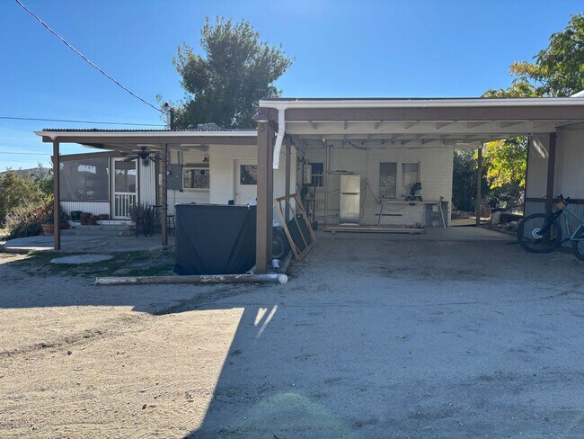 Foto del edificio - Charming Desert Retreat