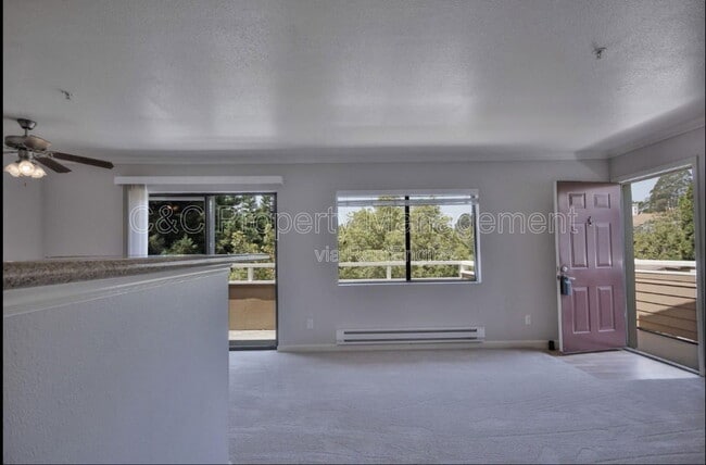Building Photo - 41 Grandview St